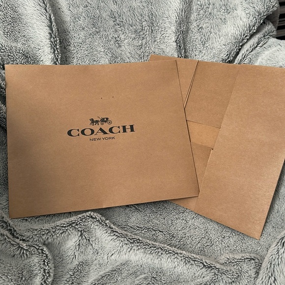 Coach Gift Box (single) - Picture 1 of 9